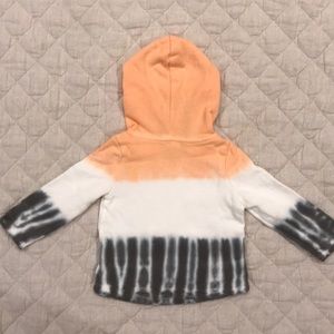 Burt's Bees Baby Shirts & Tops - NWOT Burt’s Bees Baby dip dye ombré sweater Burt's Bees Baby Shirts & Tops - NWOT Burt’s Bees Baby dip dye ombré sweater
